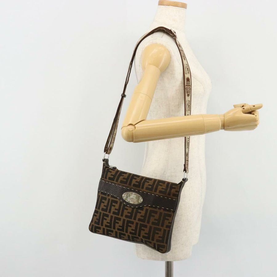 【日本直送】FENDI Zucca帆布Celeria單肩包 黑色棕色 正品 182654A-23