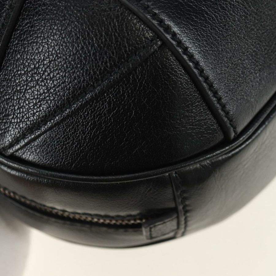 【日本直送】GUCCI 籃球造型手提包 皮革 兩用 黑色 金色 547855 正品 182676SAM-18