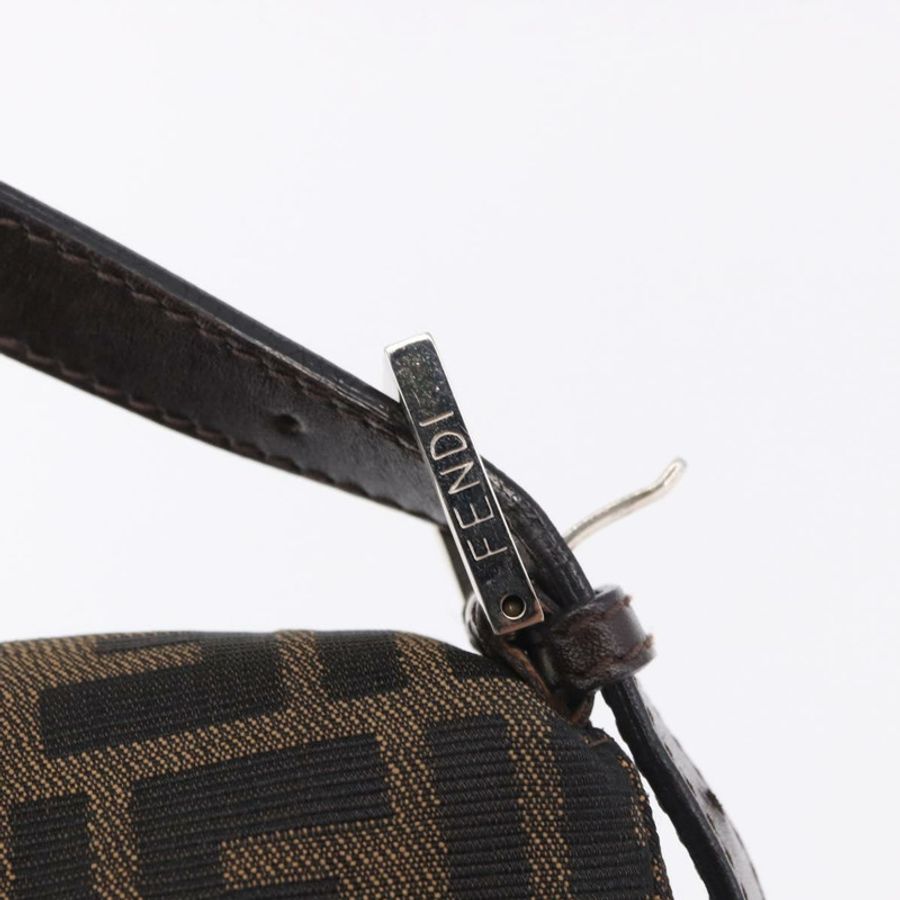 【日本直送】FENDI Zucca帆布Mamma Baguette單肩包 黑色棕色 正品 am11778V-8