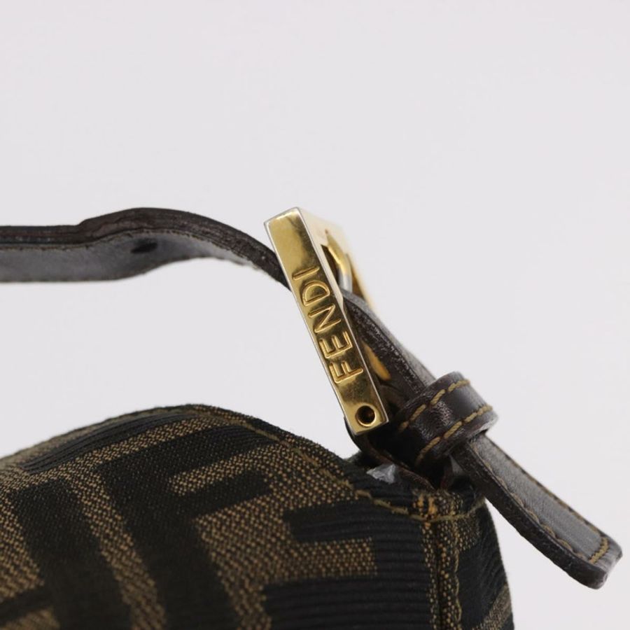 【日本直送】FENDI Zucca帆布Mamma Baguette單肩包 黑色 棕色 金色 正品 am11782V-8