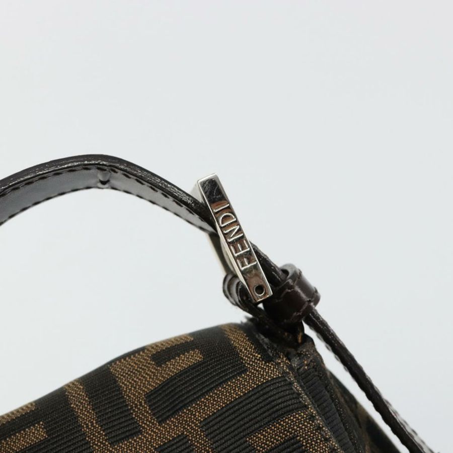 【日本直送】FENDI Zucca帆布Mamma Baguette手提包,黑色、棕色、銀色,正品 am11776SAV-8