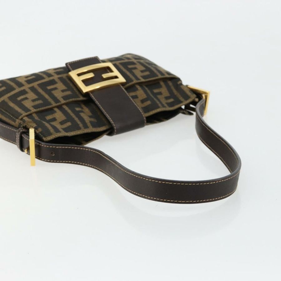【日本直送】FENDI Zucca帆布Mamma Baguette單肩包 黑色棕色 正品 183649SAV-6
