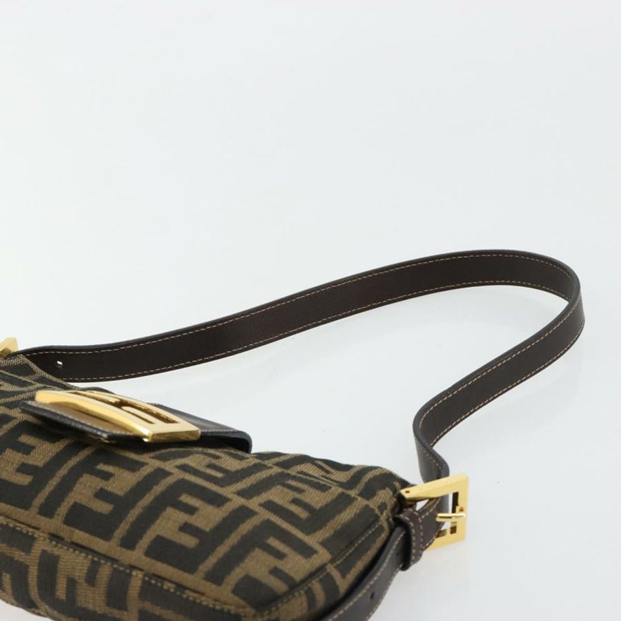 【日本直送】FENDI Zucca帆布Mamma Baguette單肩包 黑色棕色 正品 183649SAV-7