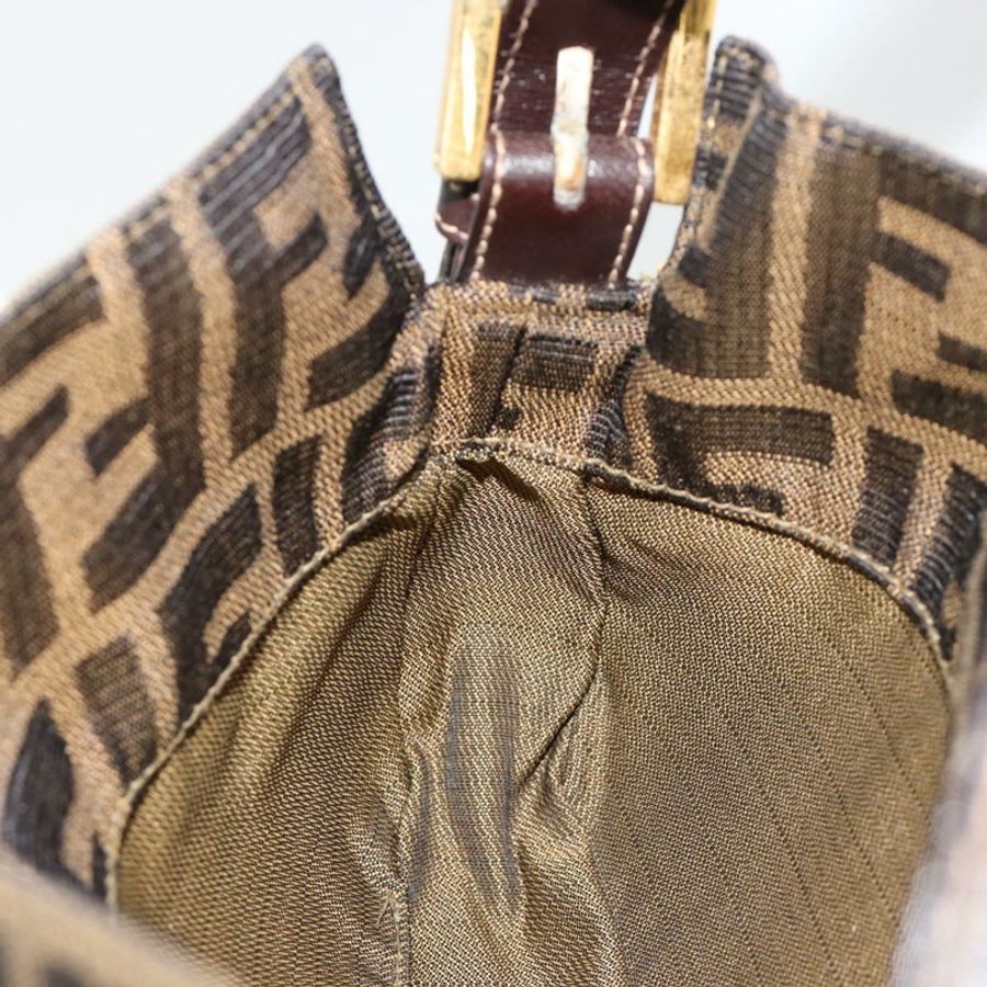 【日本直送】FENDI Zucca帆布Mamma Baguette單肩包 黑色棕色 正品 183649SAV-20