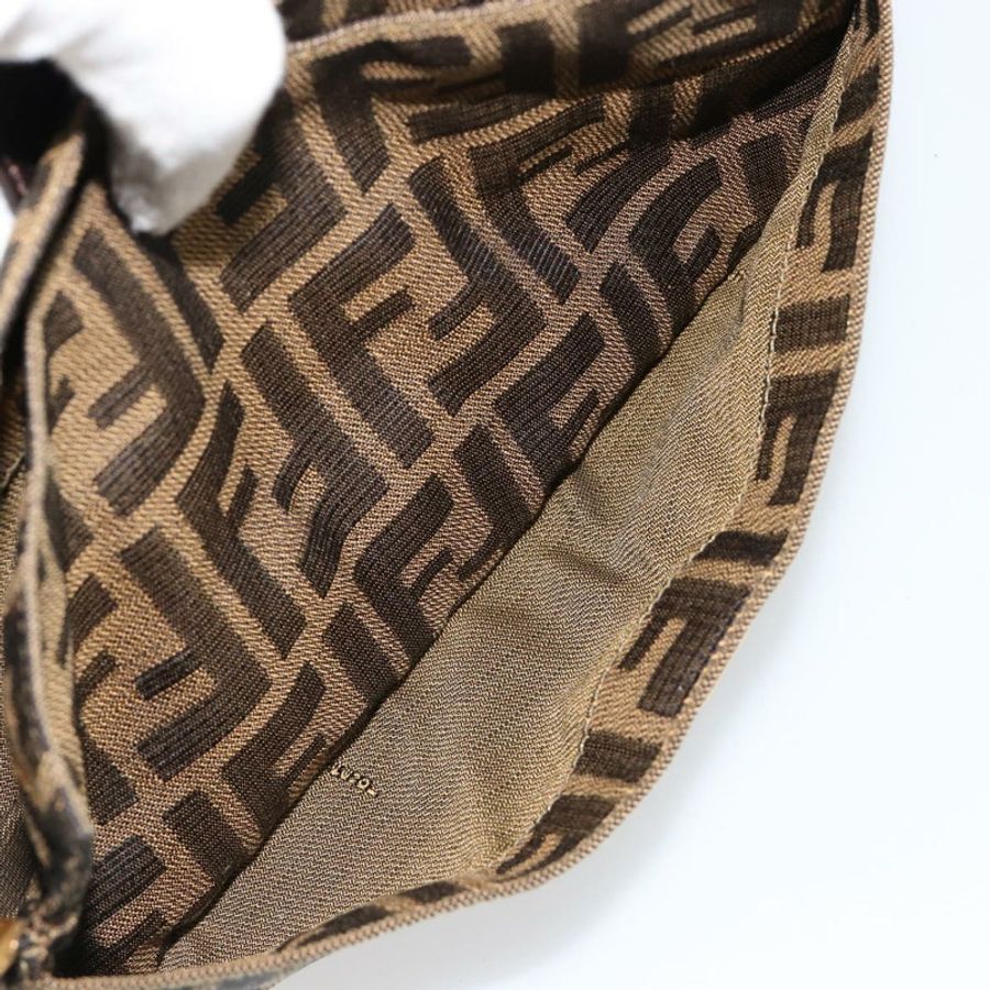 【日本直送】FENDI Zucca帆布Mamma Baguette單肩包 黑色棕色 正品 183649SAV-21