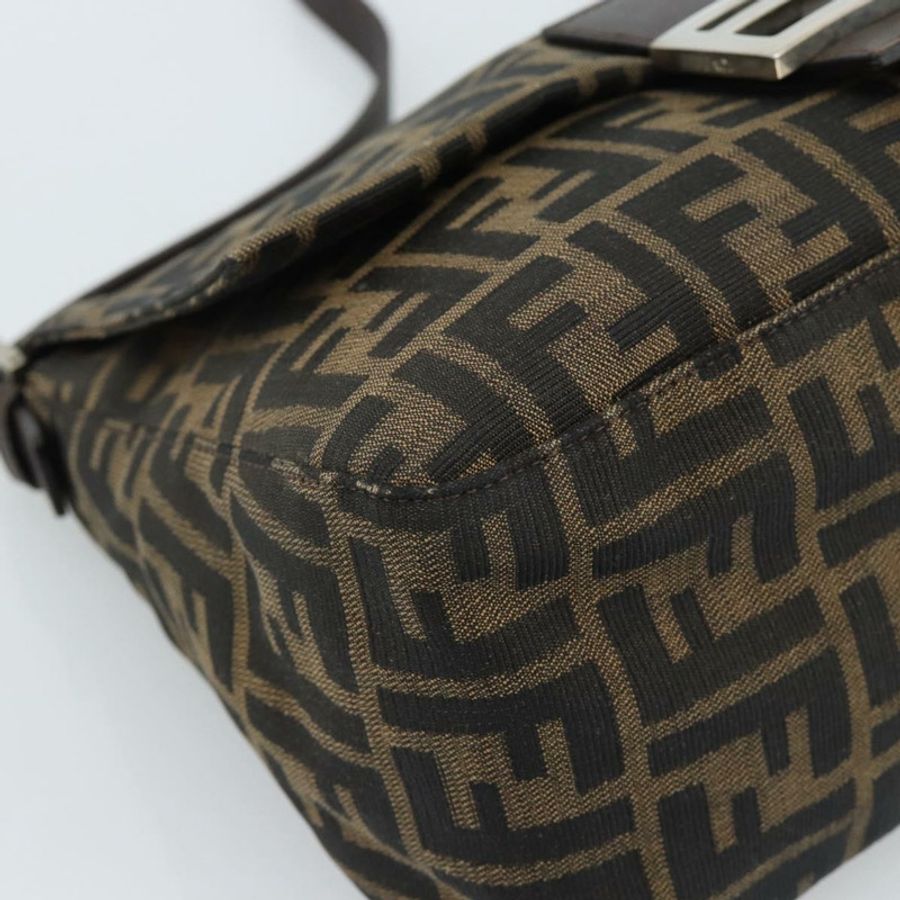 【日本直送】FENDI Zucca帆布Mamma Baguette單肩包 黑色棕色 正品 183009M-14