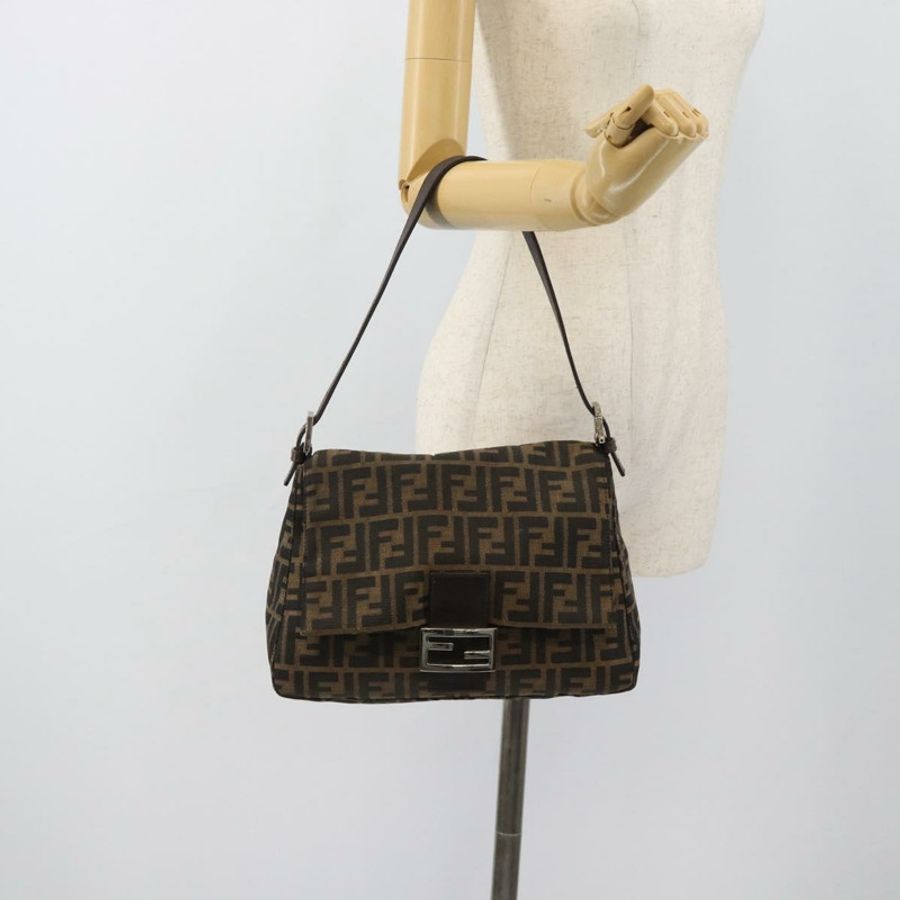 【日本直送】FENDI Zucca帆布Mamma Baguette單肩包 黑色棕色 正品 183009M-23