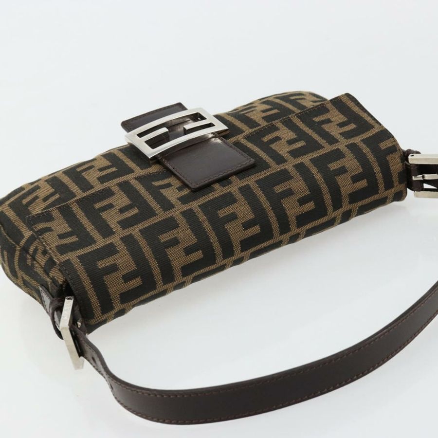 【日本直送】FENDI Zucca帆布Mamma Baguette單肩包 黑色 棕色 銀色 正品 183768SAV-5