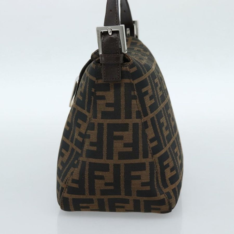 【日本直送】FENDI Zucca帆布Mamma Baguette單肩包,黑色、棕色、銀色,正品,貨號183887SAM-3