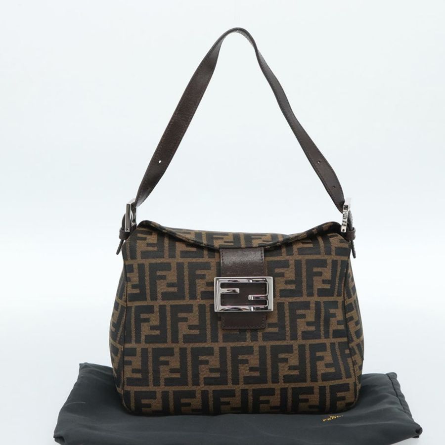【日本直送】FENDI Zucca帆布Mamma Baguette單肩包,黑色、棕色、銀色,正品,貨號183887SAM-11