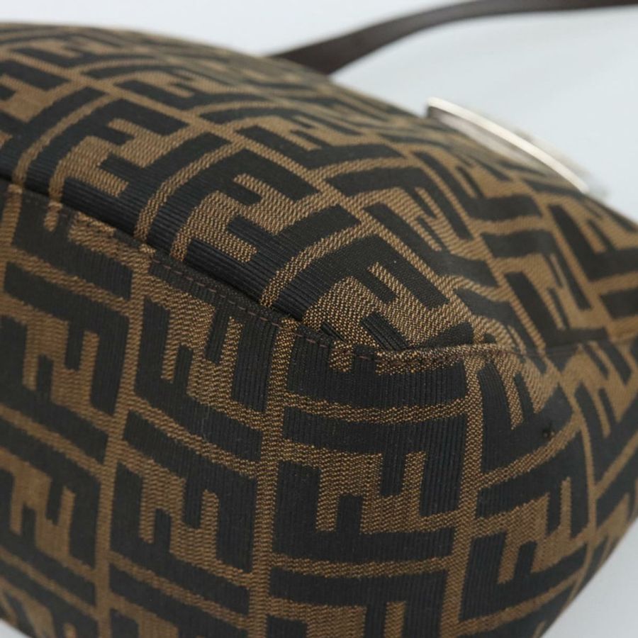 【日本直送】FENDI Zucca帆布Mamma Baguette單肩包,黑色、棕色、銀色,正品,貨號183887SAM-13