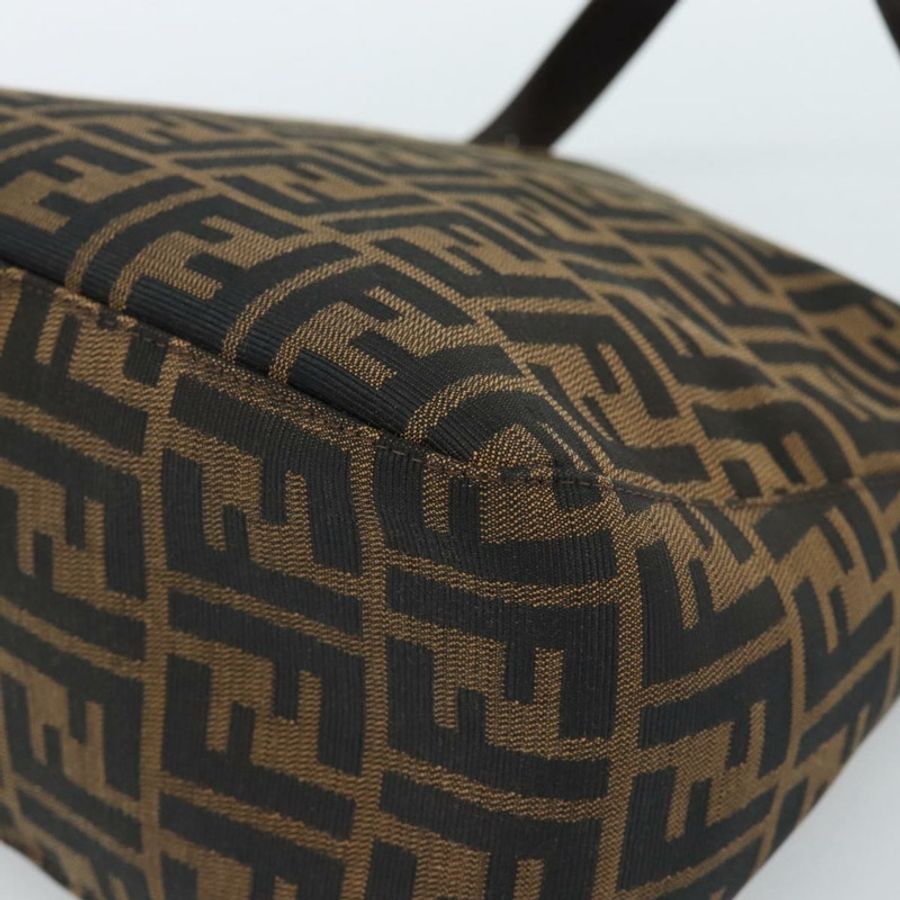 【日本直送】FENDI Zucca帆布Mamma Baguette單肩包,黑色、棕色、銀色,正品,貨號183887SAM-15