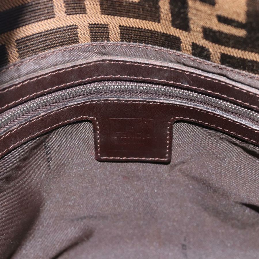 【日本直送】FENDI Zucca帆布Mamma Baguette單肩包,黑色、棕色、銀色,正品,貨號183887SAM-17