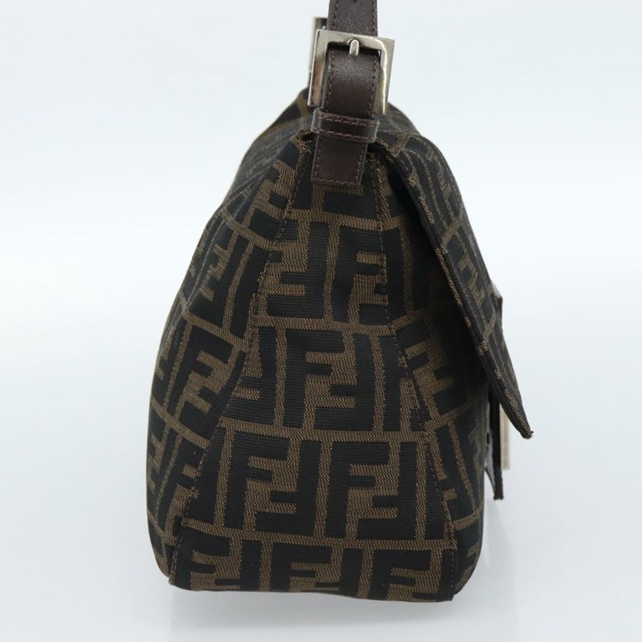【日本直送】FENDI Zucca帆布Mamma Baguette單肩包,黑色、棕色、銀色,正品,貨號183864SAM-2