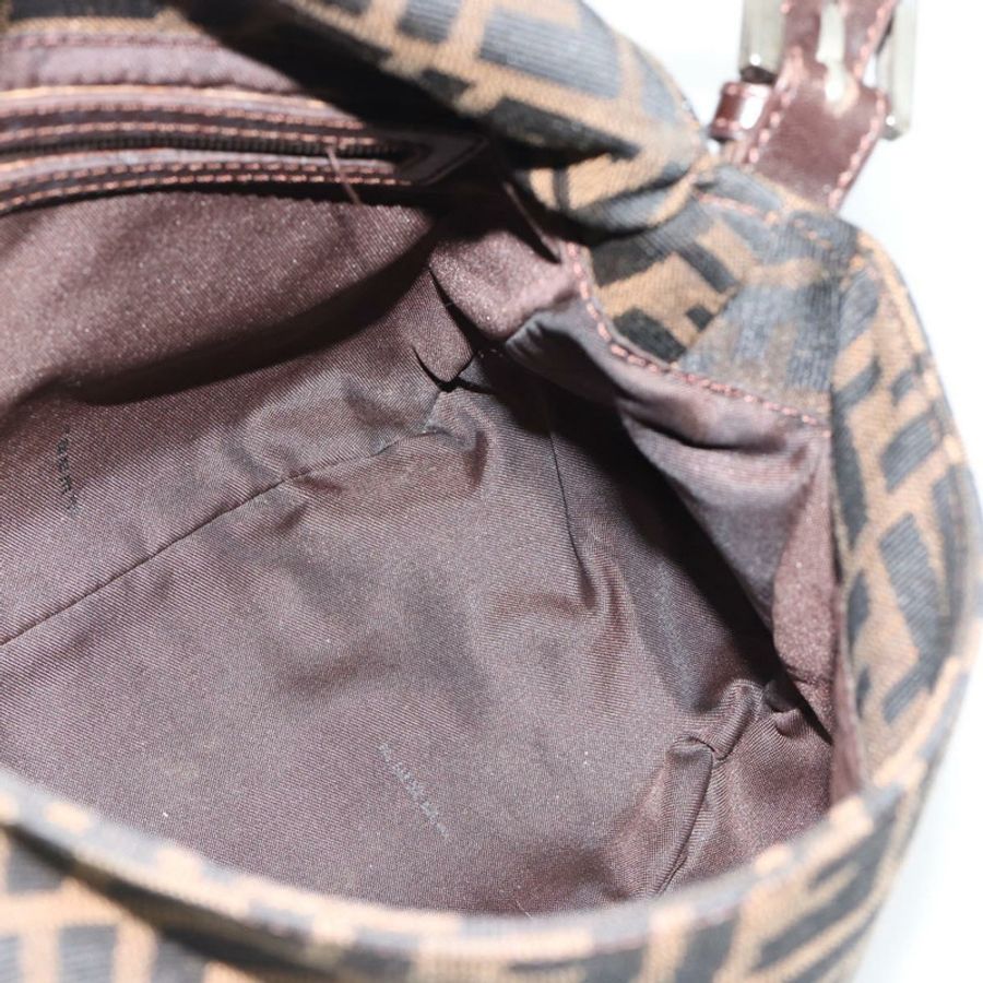 【日本直送】FENDI Zucca帆布Mamma Baguette單肩包,黑色、棕色、銀色,正品,貨號183864SAM-19