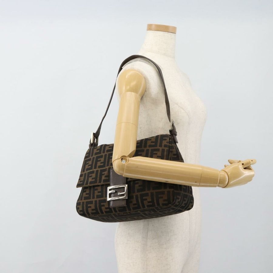 【日本直送】FENDI Zucca帆布Mamma Baguette單肩包,黑色、棕色、銀色,正品,貨號183864SAM-23