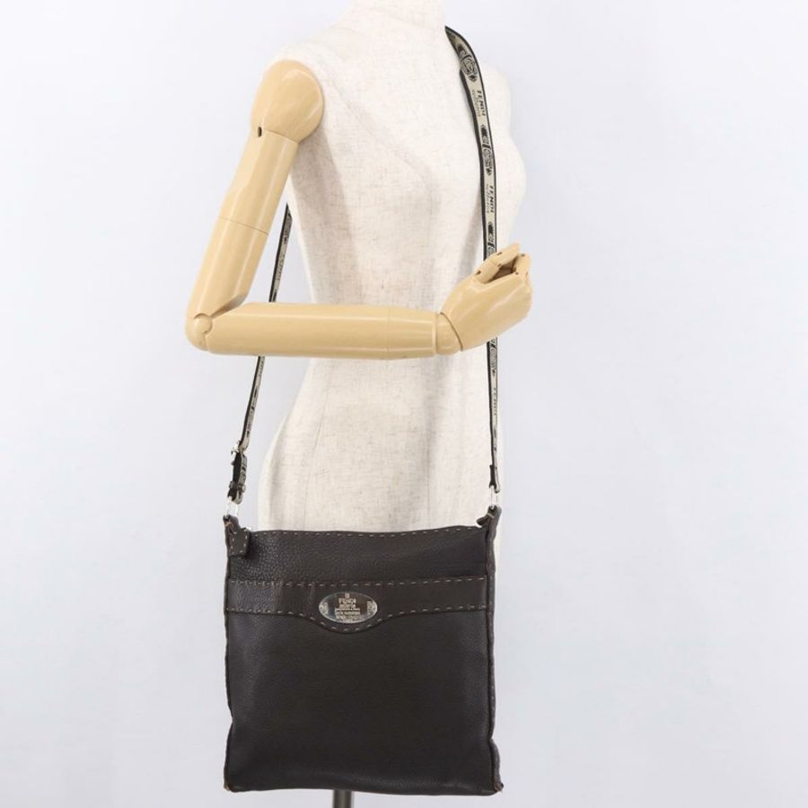 【日本直送】FENDI Celeria 單肩包,黑色銀色皮革,正品編號 183899A-22