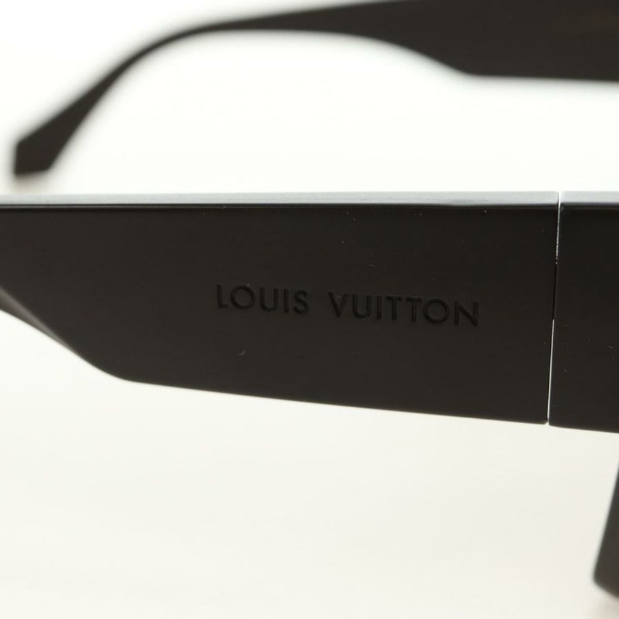 【日本直送】路易威登(LOUIS VUITTON)黑色塑膠太陽眼鏡 Z1671E LV Auth 184690M-14