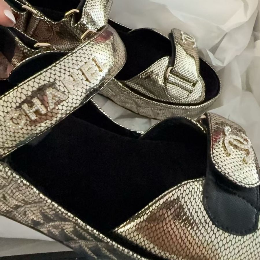 【全新品】Chanel香奈兒blingbling 超美金色魔鬼氈前高後高厚底涼鞋39碼-2