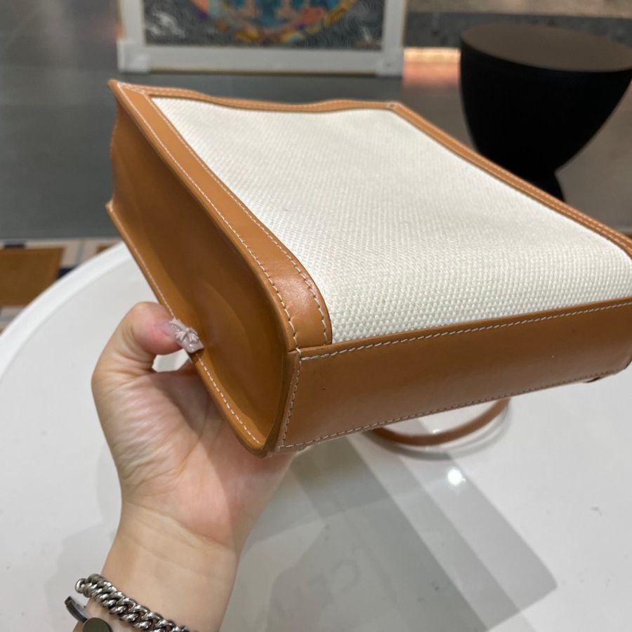 CELINE赛琳米白拼焦糖色mini琴谱tote托特包20*17*6-12