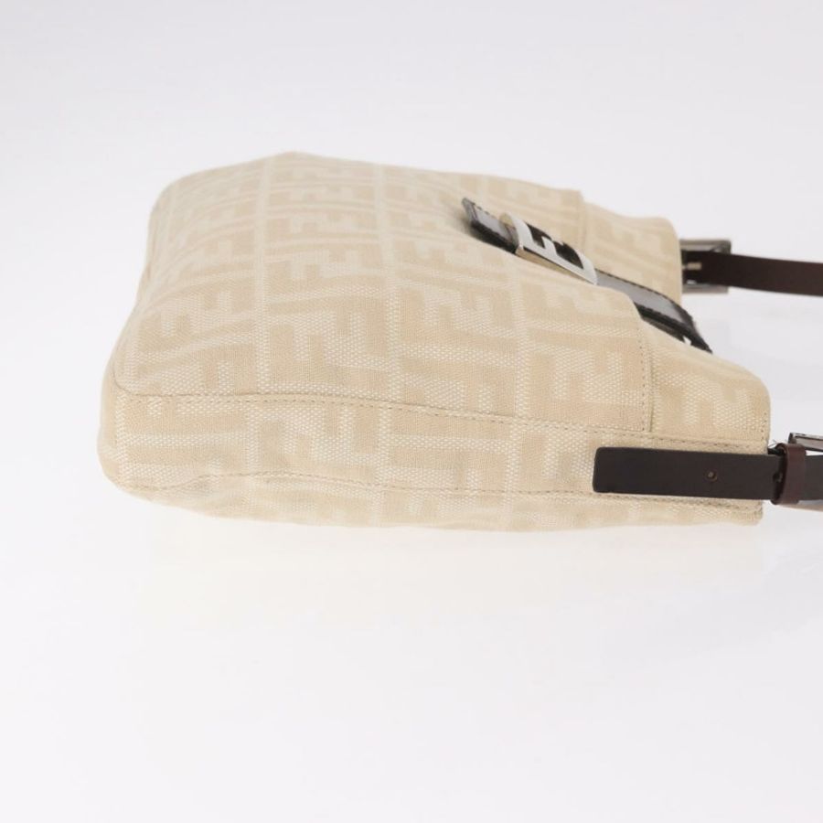 【日本直送】FENDI Zucca帆布Mamma Baguette肩背包 米色 銀色 正品 184984SAV-2