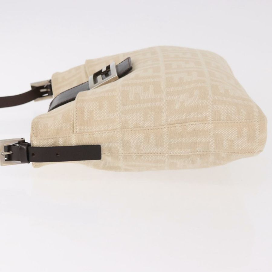 【日本直送】FENDI Zucca帆布Mamma Baguette肩背包 米色 銀色 正品 184984SAV-3