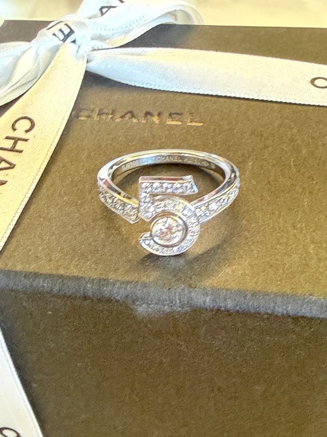 CHANEL ETERNAL N°5戒指-3