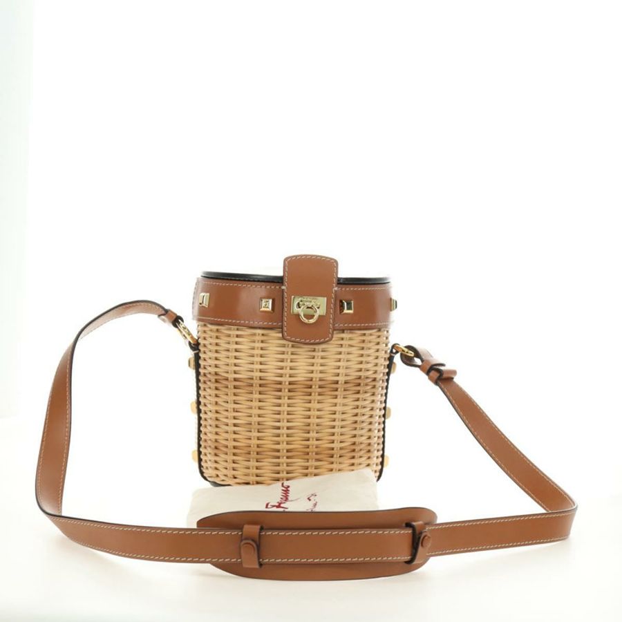 【日本直送】Salvatore Ferragamo Gancini 草編包,拉菲草材質,米色金色,正品 BA13293SM-11