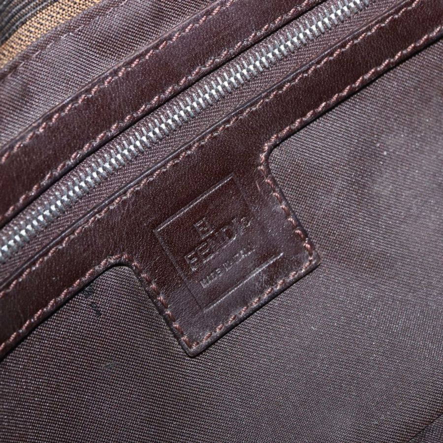 【日本直送】FENDI Zucca帆布Mamma Baguette單肩包 黑色棕色 正品 184826M-21