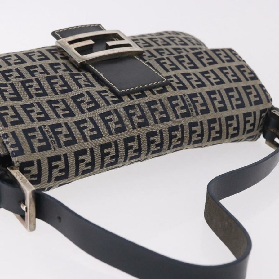 【日本直送】FENDI Zucchino帆布Mamma Baguette單肩包 海軍藍 銀色 正品 185146SAV-6