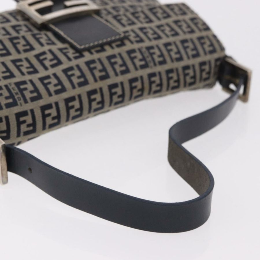 【日本直送】FENDI Zucchino帆布Mamma Baguette單肩包 海軍藍 銀色 正品 185146SAV-7