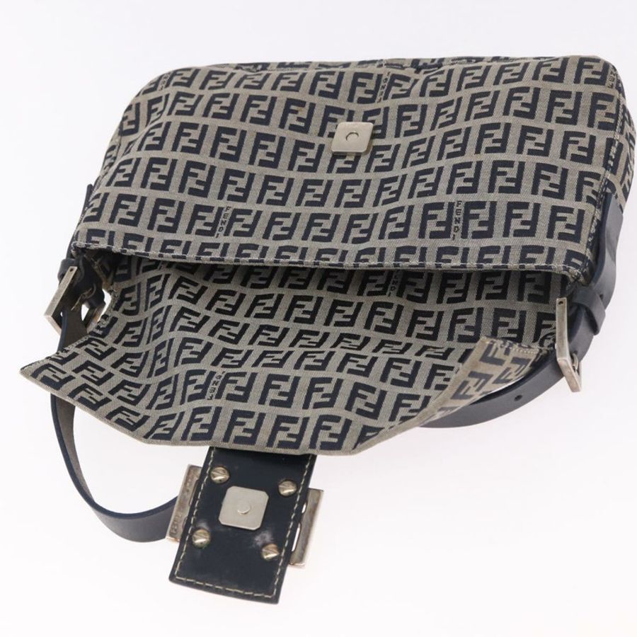【日本直送】FENDI Zucchino帆布Mamma Baguette單肩包 海軍藍 銀色 正品 185146SAV-20