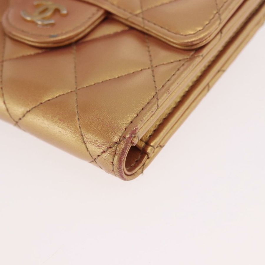 【日本直送】香奈兒 (CHANEL) Matelasse Compact 羊皮錢包,金色雙C標誌,貨號 184655M-14