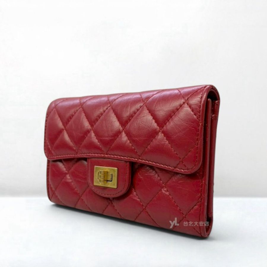 A13415-CHANEL 2.55 紅色油蠟牛皮金釦三折長夾A80829-2