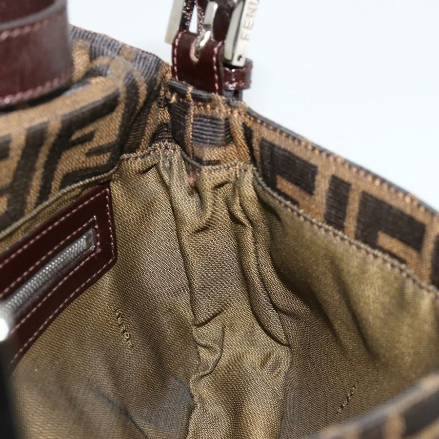 【日本直送】FENDI Zucca帆布Mamma Baguette單肩包 黑色棕色 正品 184908SAM-21