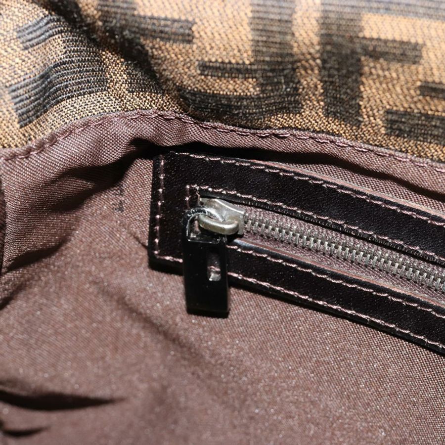 【日本直送】FENDI Zucca帆布Mamma Baguette單肩包 黑色棕色 正品 184903SAM-23
