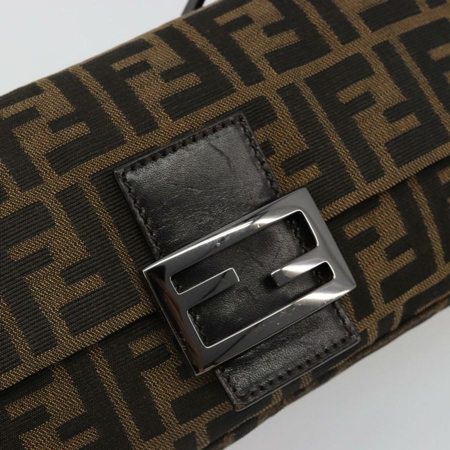 【日本直送】FENDI Zucca帆布Mamma Baguette單肩包 黑色棕色 正品 184907SAM-18