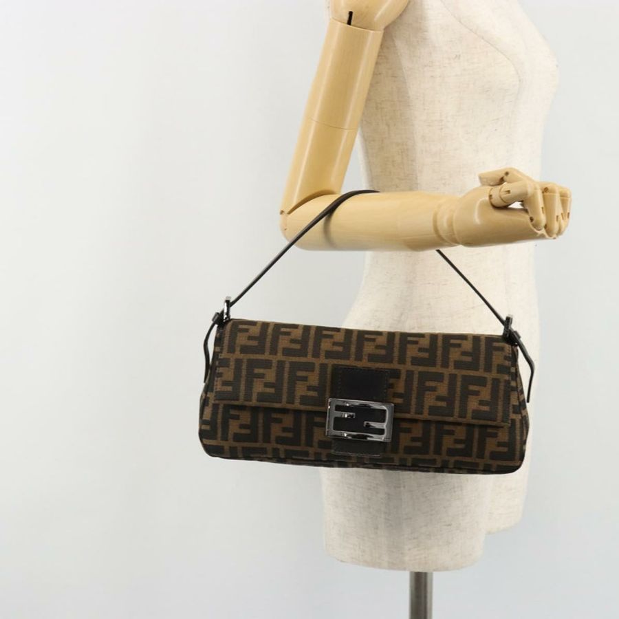 【日本直送】FENDI Zucca帆布Mamma Baguette單肩包 黑色棕色 正品 184907SAM-24