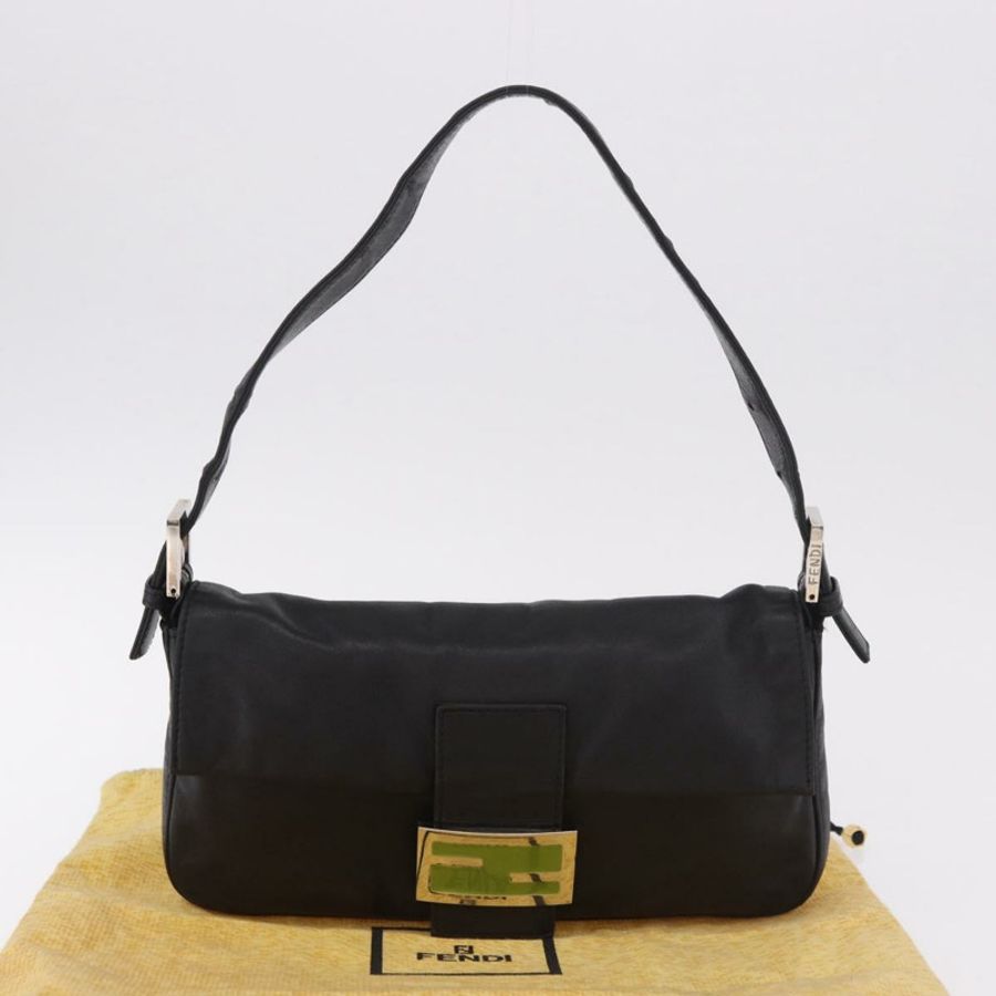 【日本直送】FENDI Mamma Baguette 單肩包,黑色銀色皮革,正品,貨號 185435SAV-11