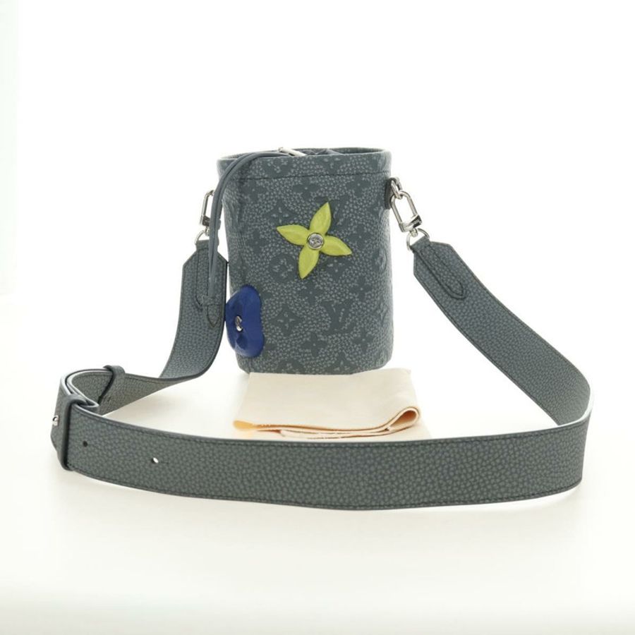 【日本直送】路易威登 Taurillon Clemence 攀岩粉袋 Nano Bag M81572 Auth 185487SAM-11