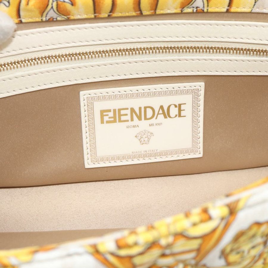【日本直送】FENDI Zucca帆布Mamma Baguette包,尼龍材質,兩用,米色/金色,正品編號185628SAM-20