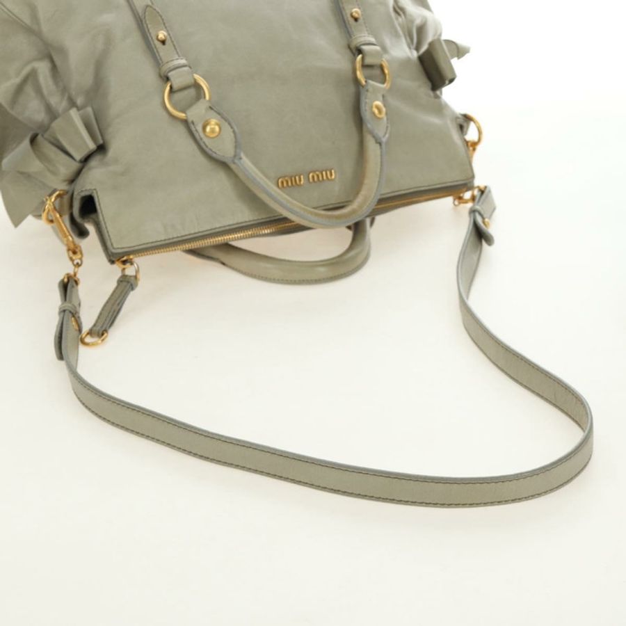 【日本直送】Miu Miu 側邊絲帶手提包 皮革 兩用 灰色 金色 正品 am11892V-8