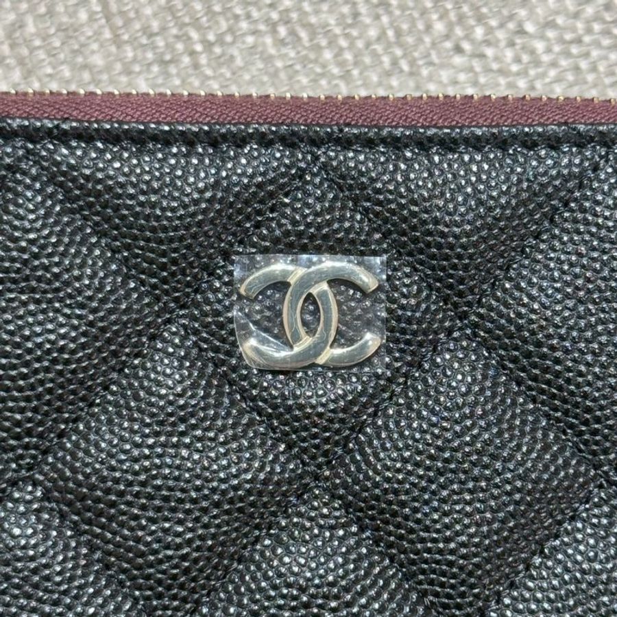 CHANEL 經典黑銀荔枝牛皮拉鍊零錢包-1