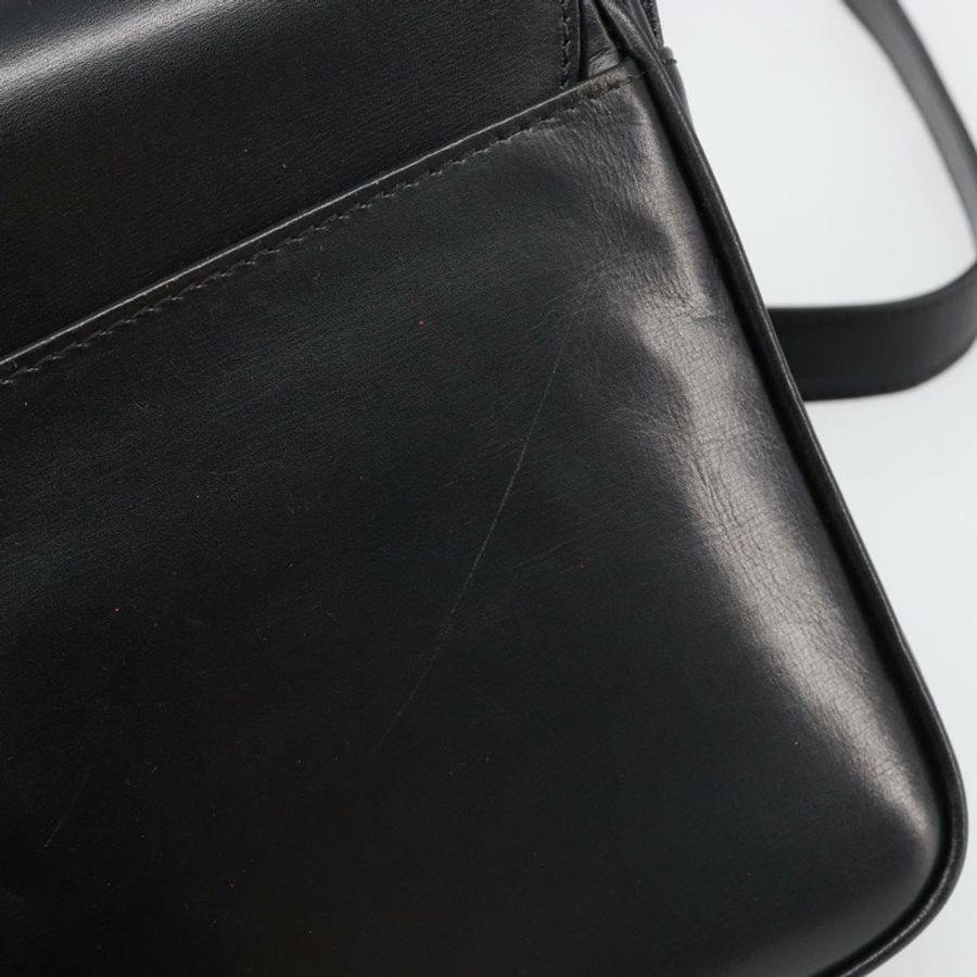 【日本直送】CELINE 黑色金色皮革肩背包,正品編號 179534A-7