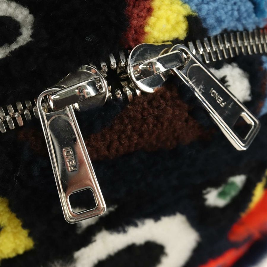 【日本直送】FENDI Bore 背包,毛絨多色銀色,正品編號 185333M-21