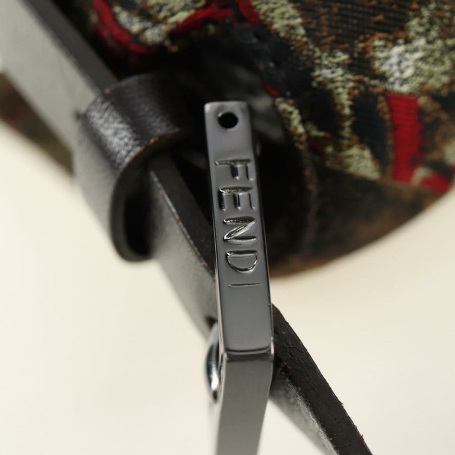 【日本直送】FENDI Zucca帆布Mamma Baguette單肩包 紅色銀色 正品 185692V-8