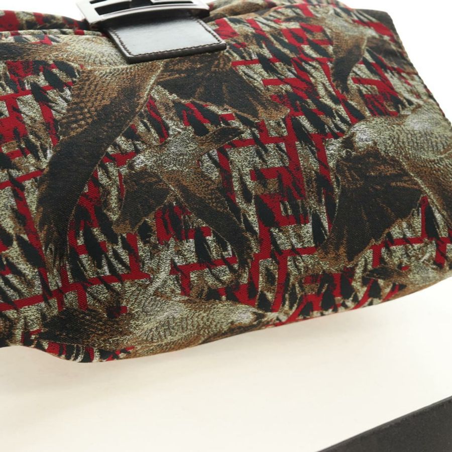【日本直送】FENDI Zucca帆布Mamma Baguette單肩包 紅色銀色 正品 185692V-13