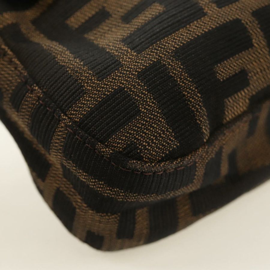 【日本直送】FENDI Zucca帆布Mamma Baguette單肩包 黑色棕色 正品 185313M-14