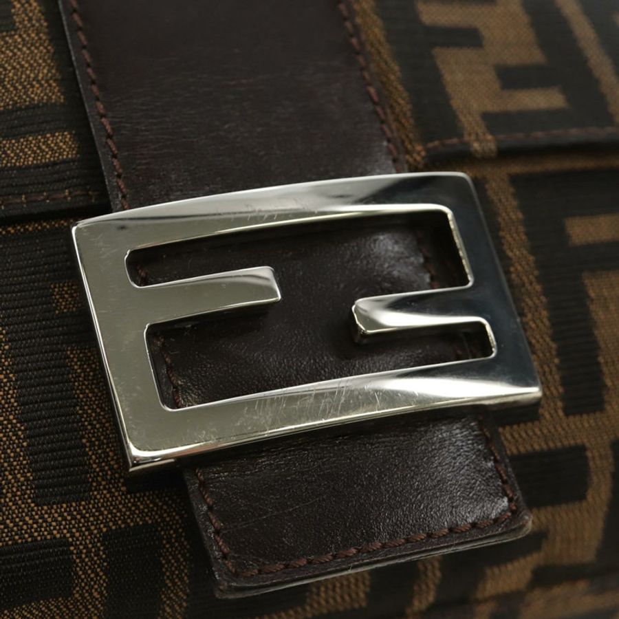 【日本直送】FENDI Zucca帆布Mamma Baguette單肩包 黑色棕色 正品 185313M-18