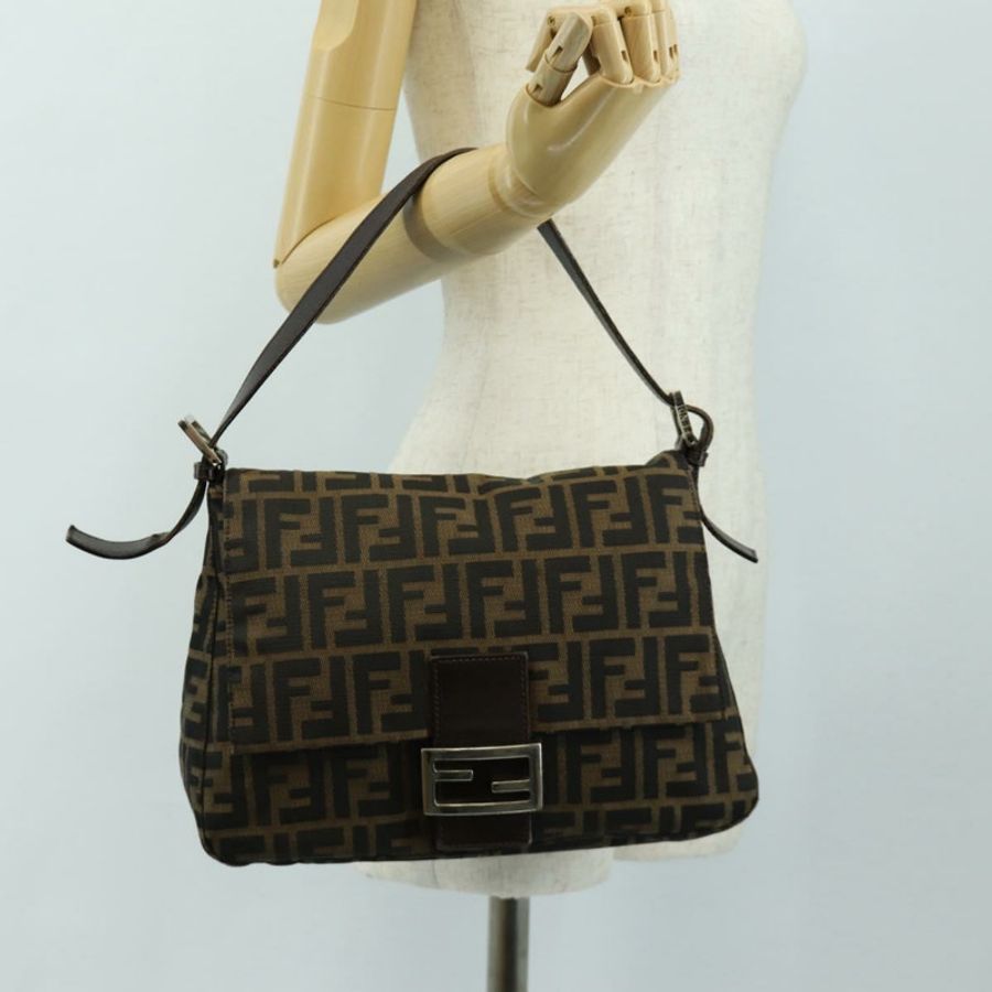 【日本直送】FENDI Zucca帆布Mamma Baguette單肩包 黑色棕色 正品 185309M-27